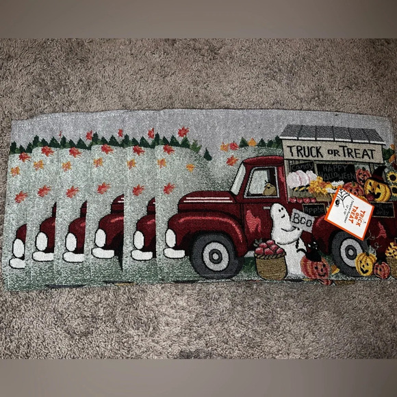 NWT 6 Truck or Treat Placemats - Picture 5 of 6